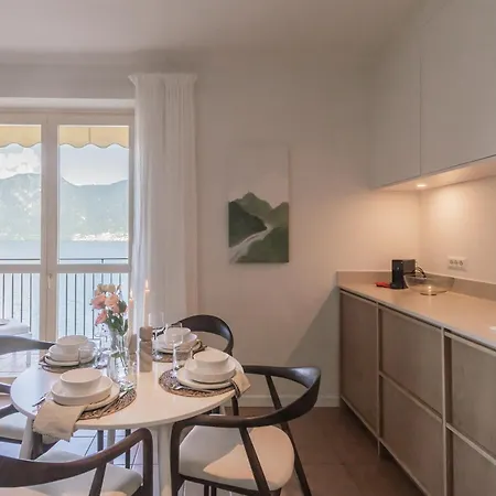 Casa Vela By Rent Lägenhet Sala Comacina