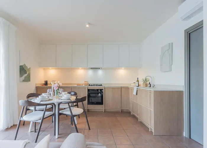 Casa Vela By Rent 아파트 살라코마시나