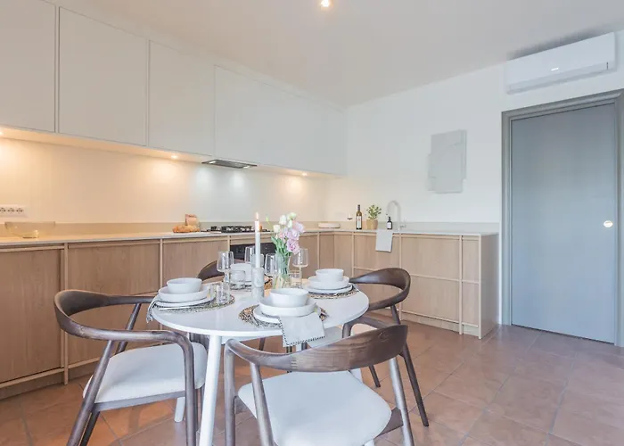 Casa Vela By Rent 아파트 살라코마시나